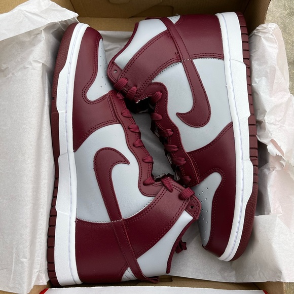 Nike Dunk High Retro